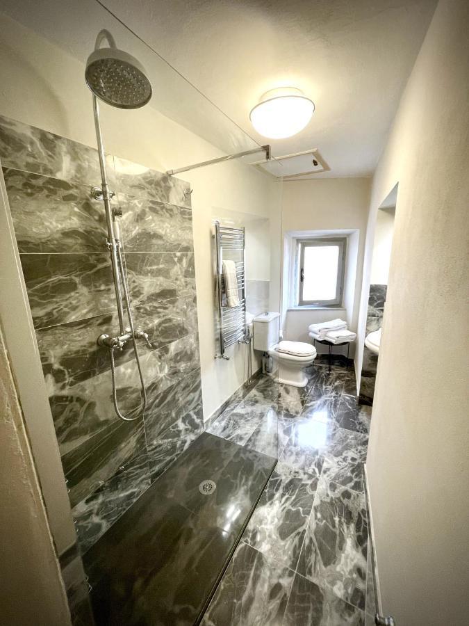 Luxury Apartment Angelio Barga Zewnętrze zdjęcie