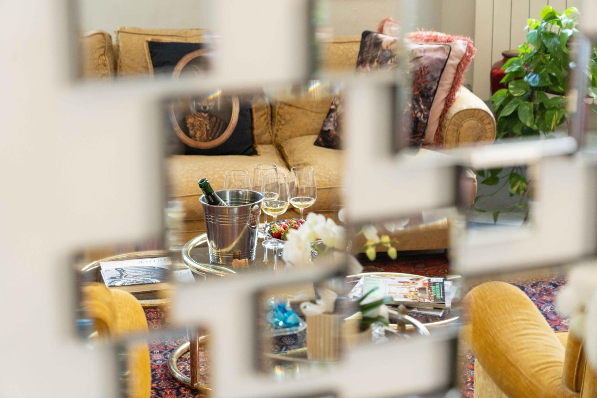 Luxury Apartment Angelio Barga Zewnętrze zdjęcie