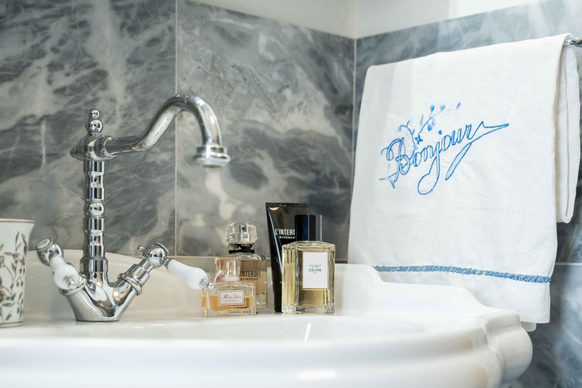 Luxury Apartment Angelio Barga Zewnętrze zdjęcie